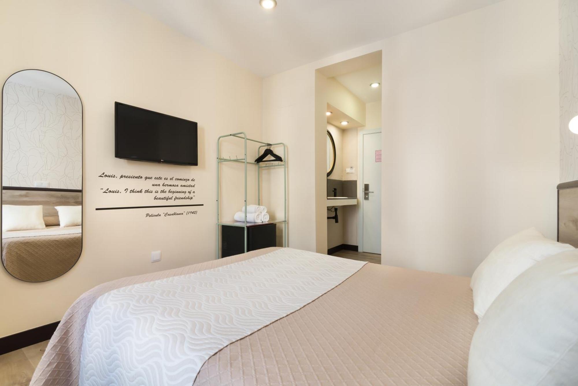 Hostal Art Madrid Exterior photo