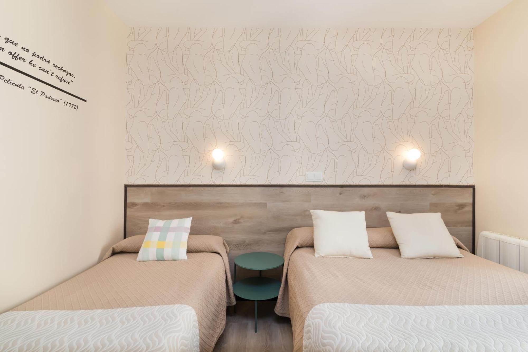 Hostal Art Madrid Exterior photo