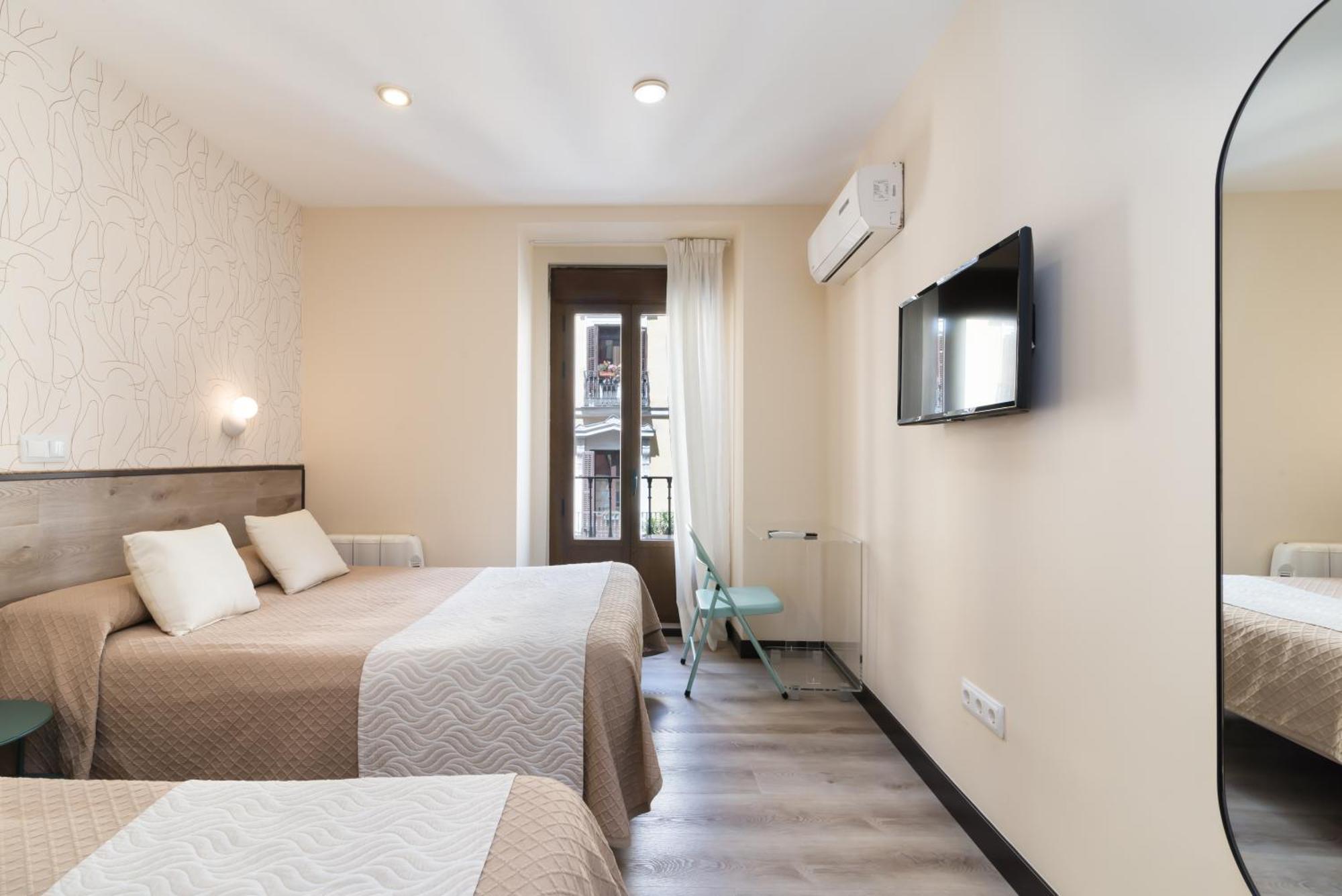 Hostal Art Madrid Exterior photo
